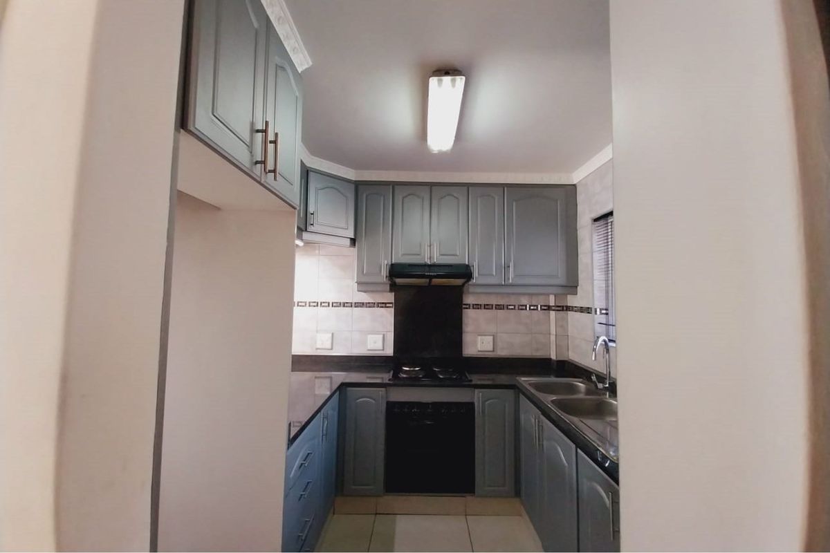 2-Bedroom Apartment in Prime North Beach Location - Photo 5