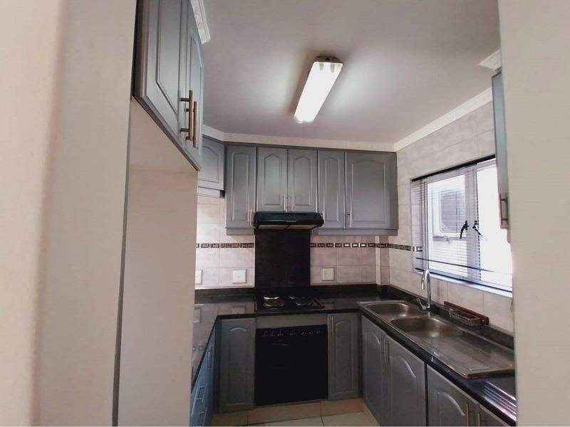 2-Bedroom Apartment in Prime North Beach Location - Photo 2