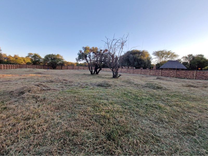 Prime Vacant Stand in Elite, Secure Estate - Build Your Legacy Home - Photo 4