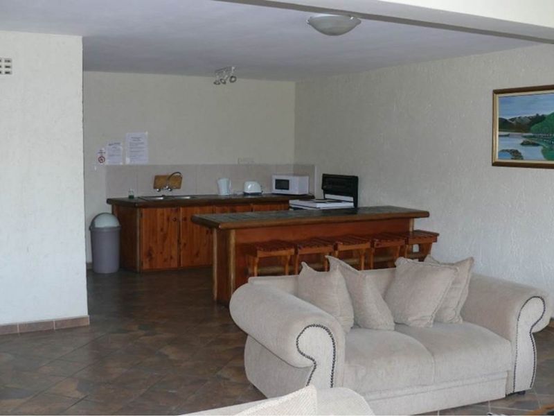 Three-bedroom unit on secure Farm Resort Port Alfred - Photo 8