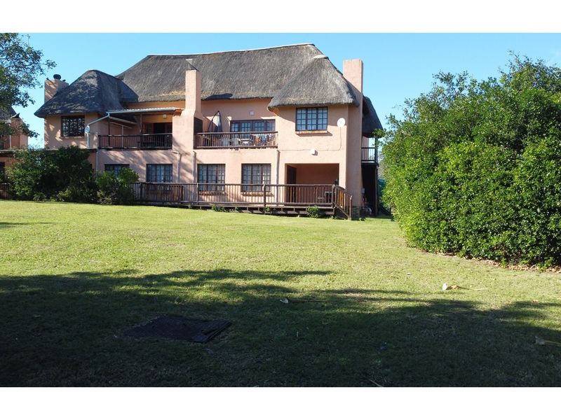 Three-bedroom unit on secure Farm Resort Port Alfred - Photo 2