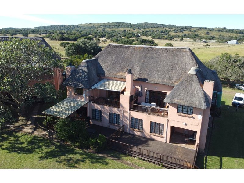 Three-bedroom unit on secure Farm Resort Port Alfred - Photo 3