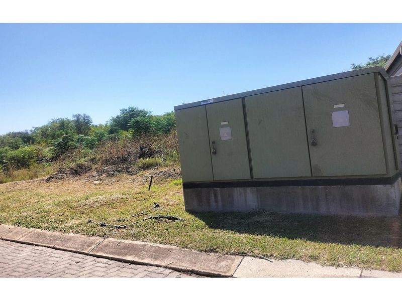 Transform this vacant land into your dream home! - Photo 9