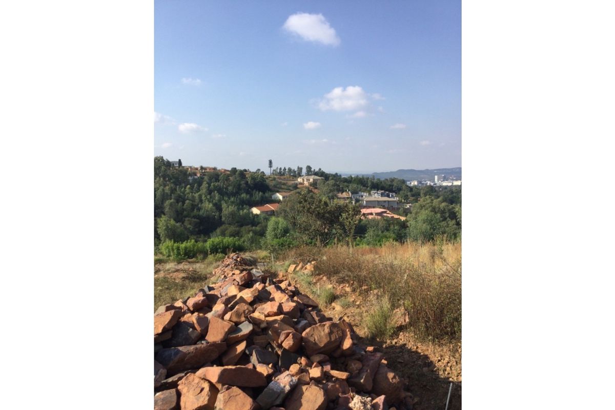 Prime Serviced Stand for Development, Waterkloof Heights, Bulk Services Paid - Photo 2