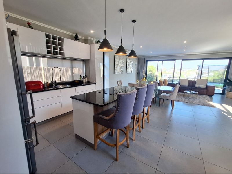 Modern Elegance Meets Tranquil Estate Living at Palm Lakes Estate - Photo 7