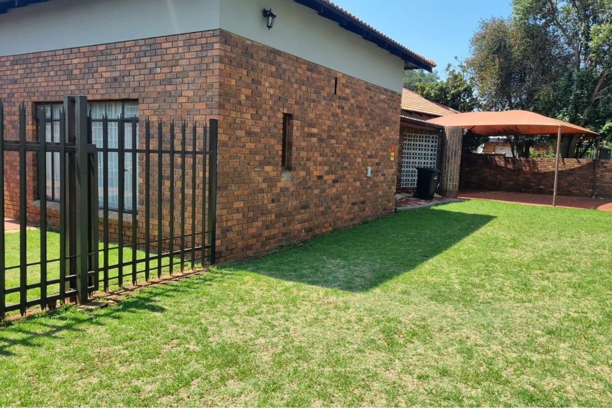 "Modern Family Oasis in Gauteng: Your Dream Home!" - Photo 5