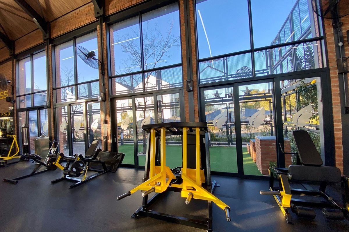 1 Bedroom Apartment in Linbro Park - Photo 5