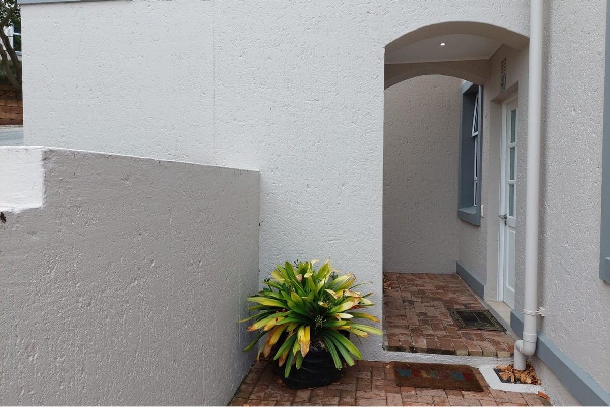Villa within Pinnacle Point Golf Estate at an unbeatable price - Photo 4