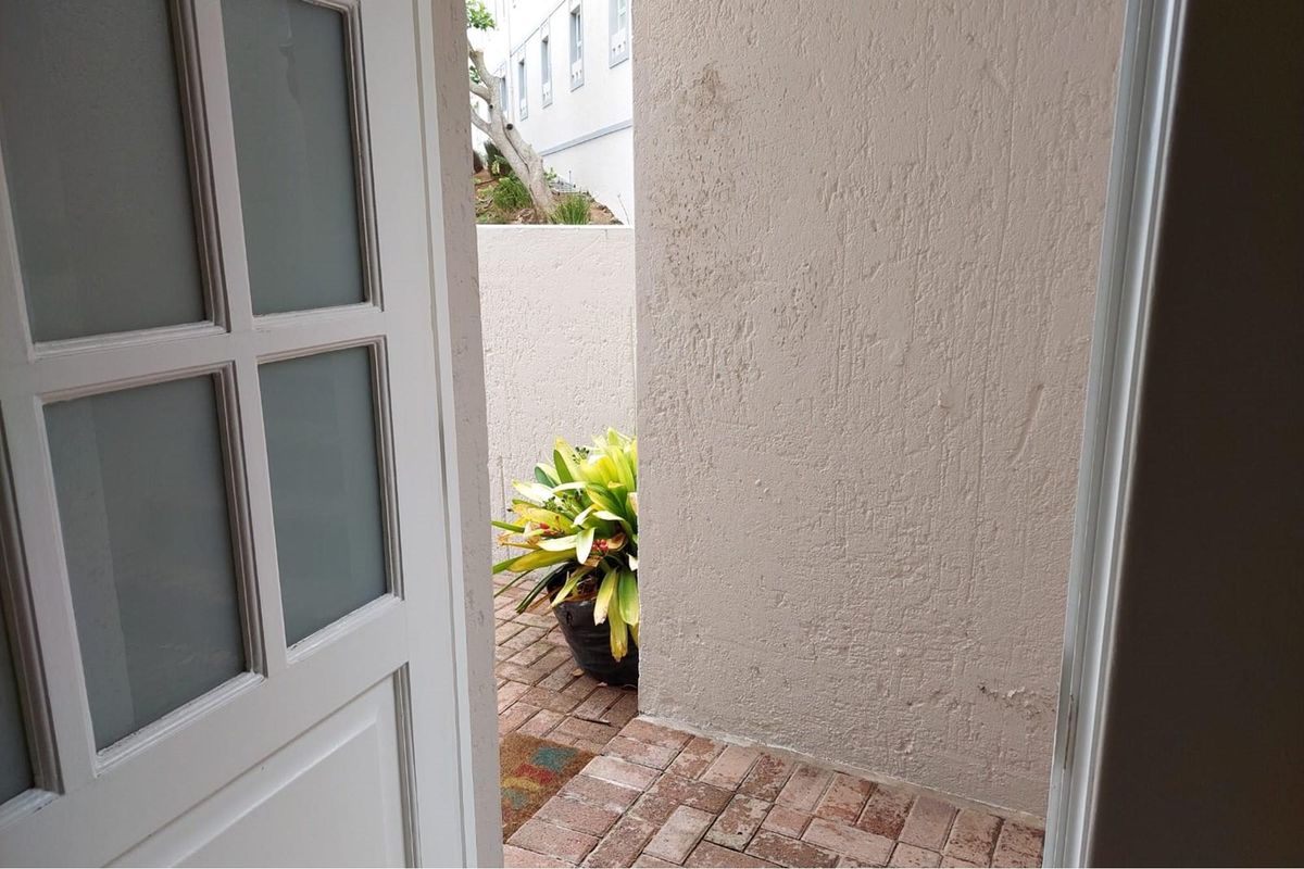 Villa within Pinnacle Point Golf Estate at an unbeatable price - Photo 5