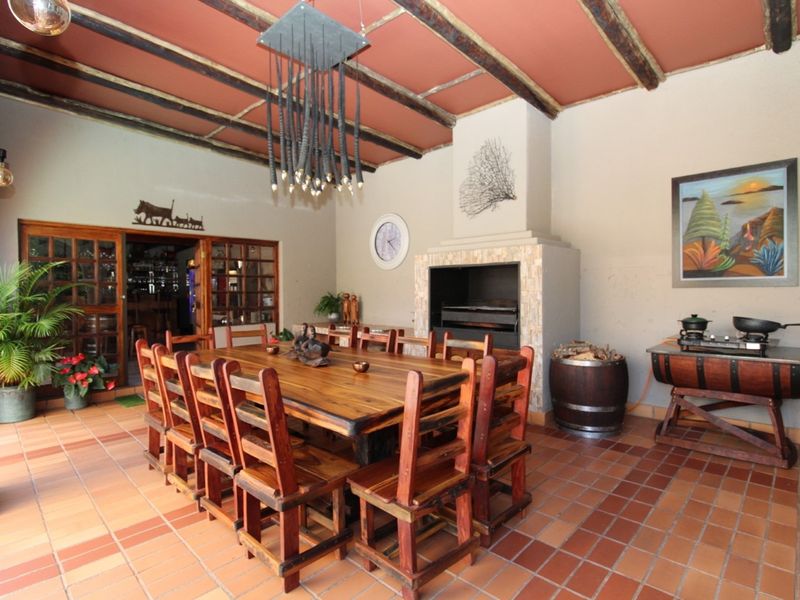 Bela-Bela large 5 bedroom house - entertainer's dream - suited for guest house - Photo 8