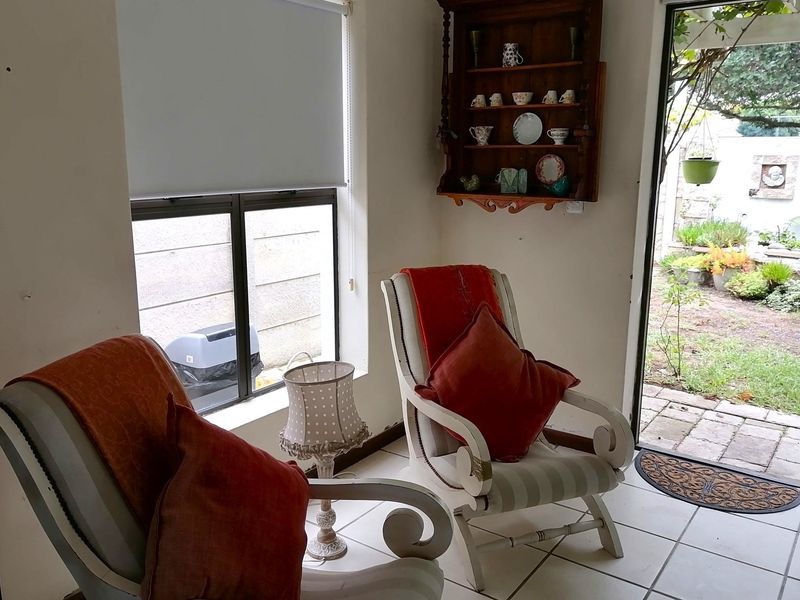 Charming three bedroom home in a secure gated community - Photo 8