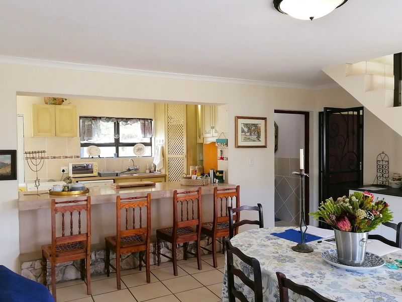 Charming three bedroom home in a secure gated community - Photo 5