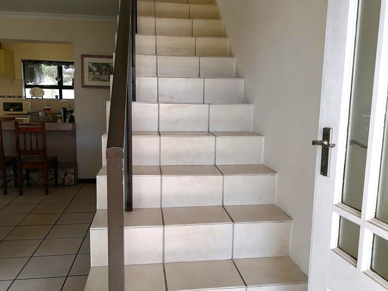 Charming three bedroom home in a secure gated community - Photo 3