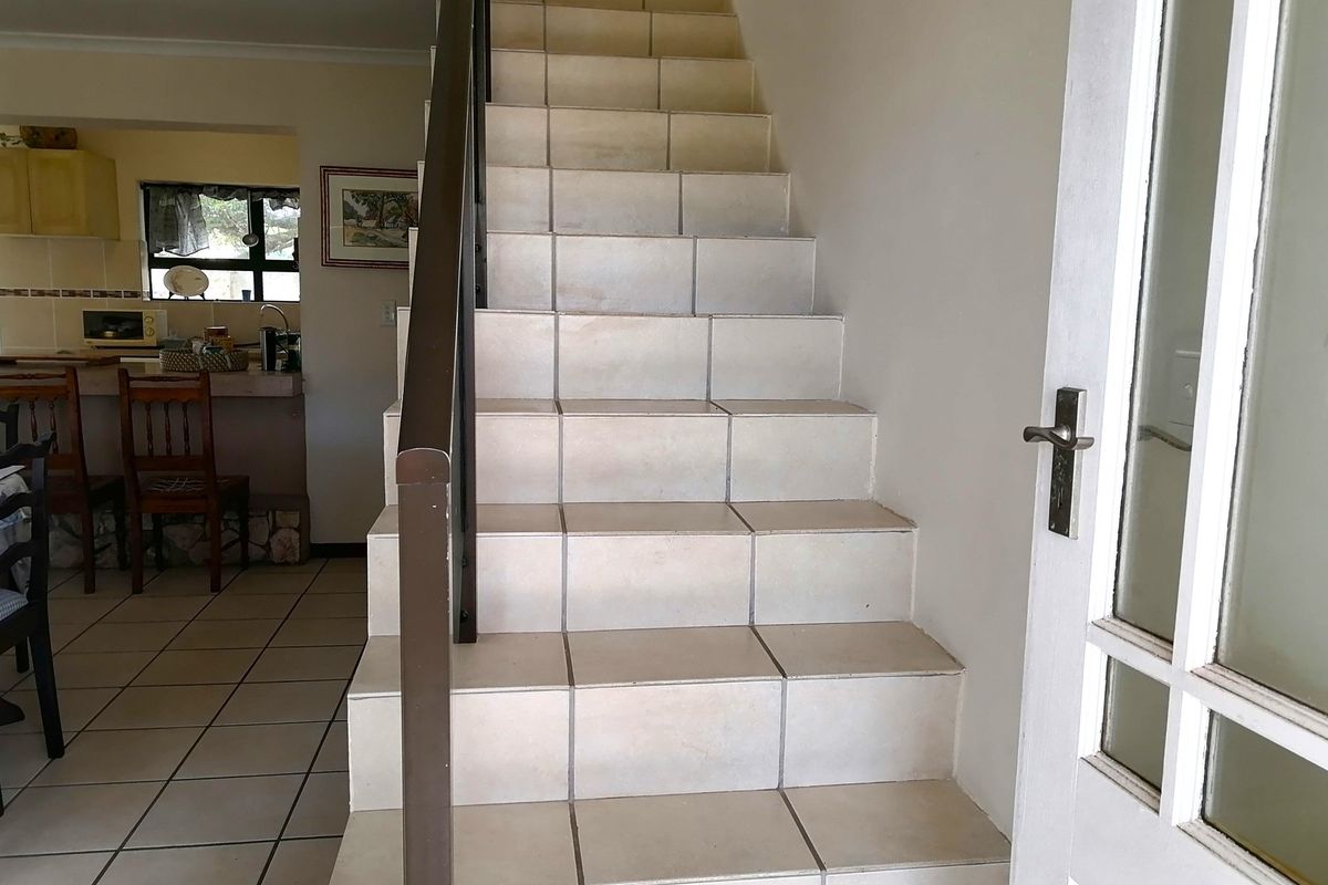 Charming three bedroom home in a secure gated community - Photo 3