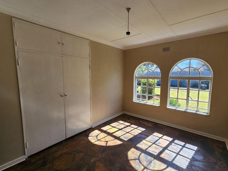 Exceptional 5-bedroom, 4-bathroom residence - Photo 3