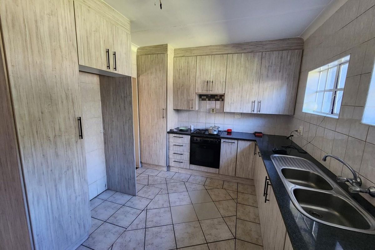 Exceptional 5-bedroom, 4-bathroom residence - Photo 2