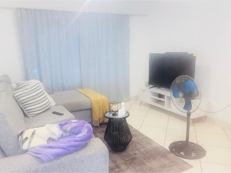 1 Bedroom Apartment For Sale - Photo 3