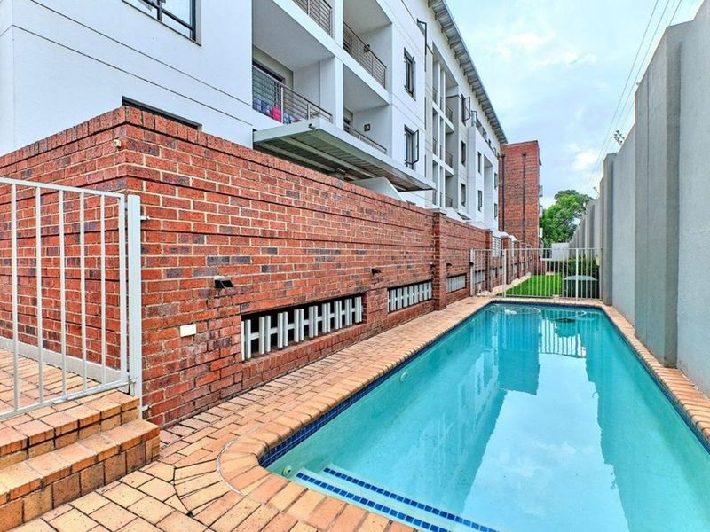 1-bedroom, 1-bathroom fully furnished - Photo 4