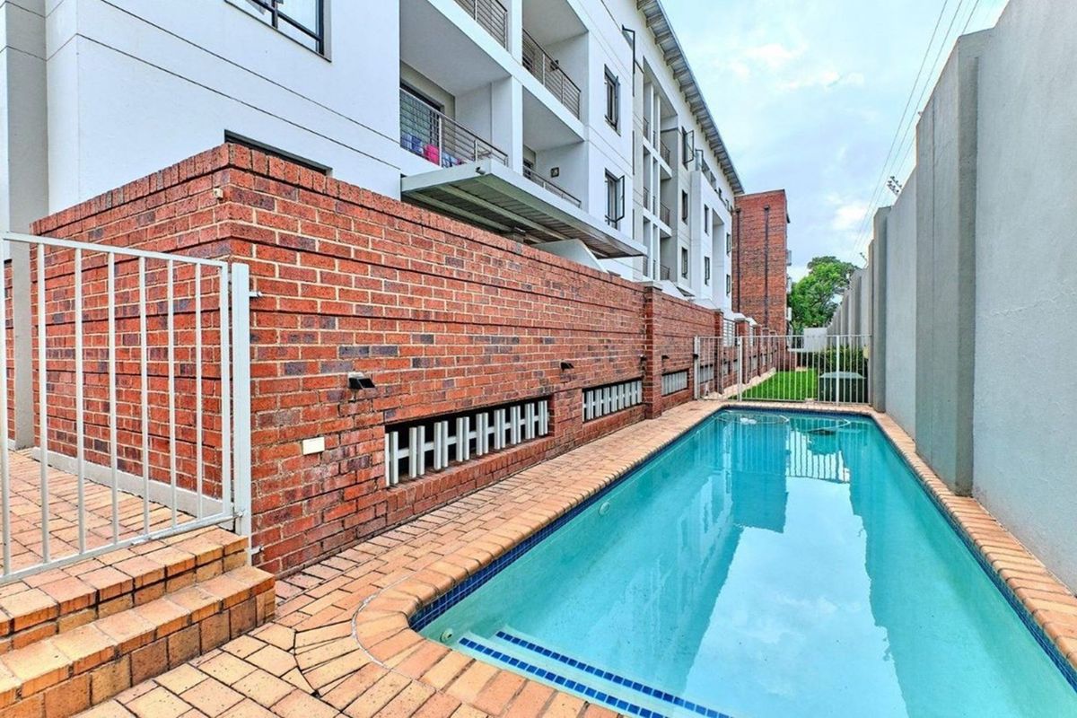 1-bedroom, 1-bathroom fully furnished - Photo 4