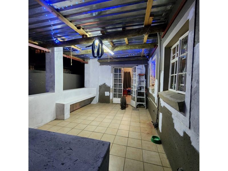Charming 2-Bedroom Duplex in Prime Brakpan North Location - Sole Mandate - Photo 2