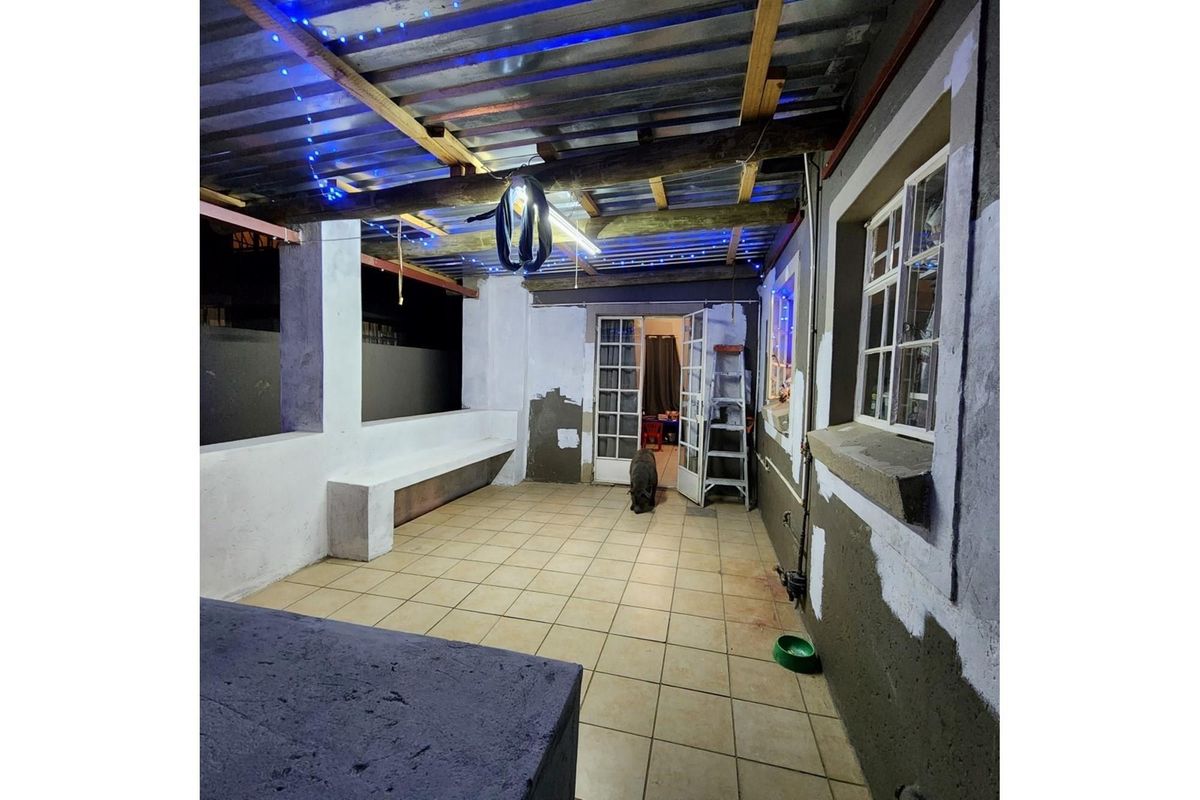 Charming 2-Bedroom Duplex in Prime Brakpan North Location - Sole Mandate - Photo 2