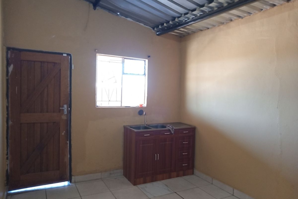 House For Sale in Homevale Kimberley - Photo 5