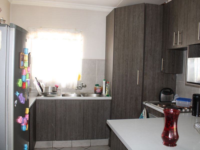 Classic Family Home Charm With Designer Style And Luxury - Photo 10