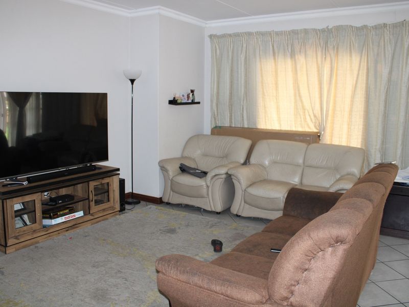 Classic Family Home Charm With Designer Style And Luxury - Photo 8