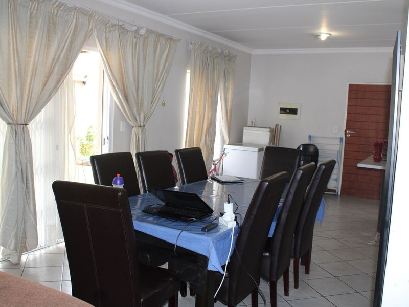 Classic Family Home Charm With Designer Style And Luxury - Photo 7