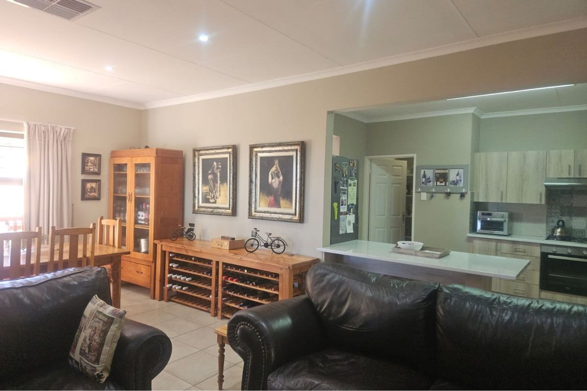 Modern Face Brick Family Home with Solar Power & Entertainment Area - Photo 2