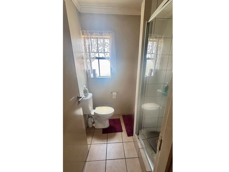 Ideal Loft Living - Perfect for Students, Professionals for  First-Time Buyers - Photo 6