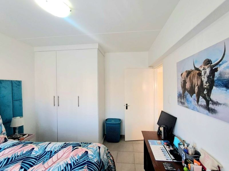 Modern 2-Bedroom Apartment in The Pines Security Complex - Photo 8