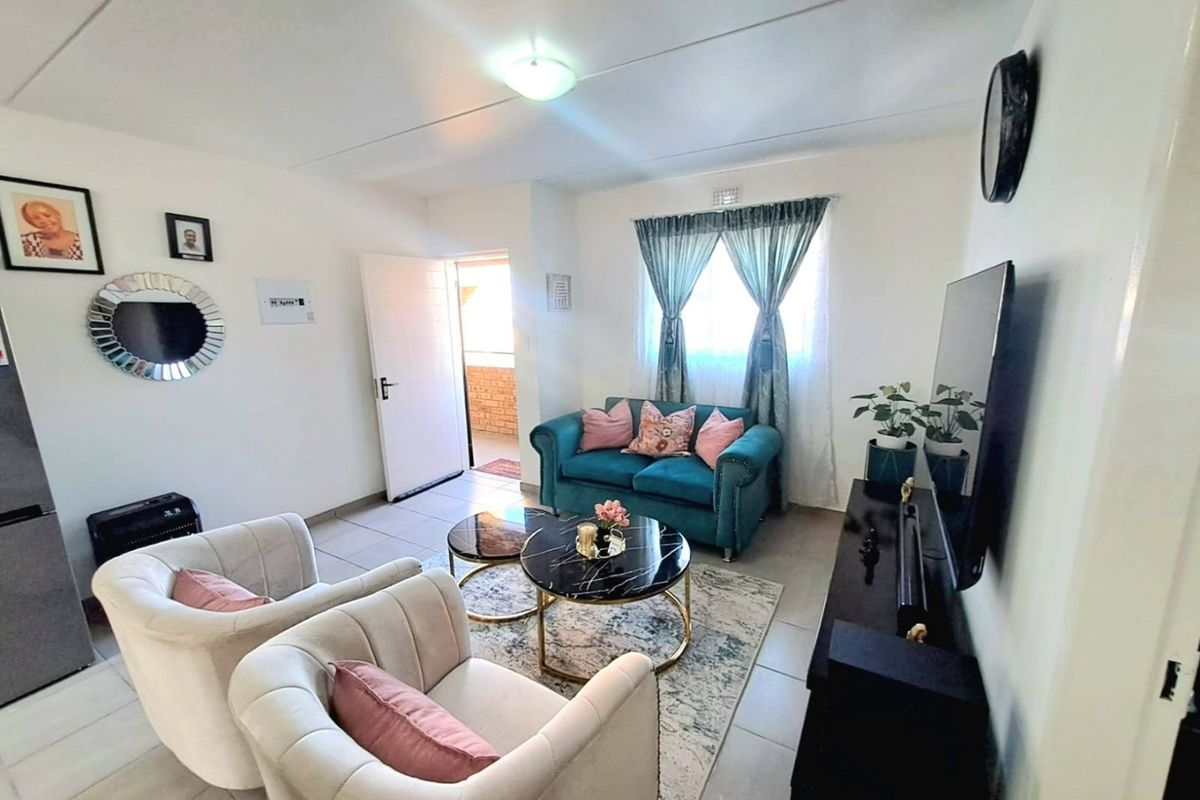 Modern 2-Bedroom Apartment in The Pines Security Complex - Photo 3