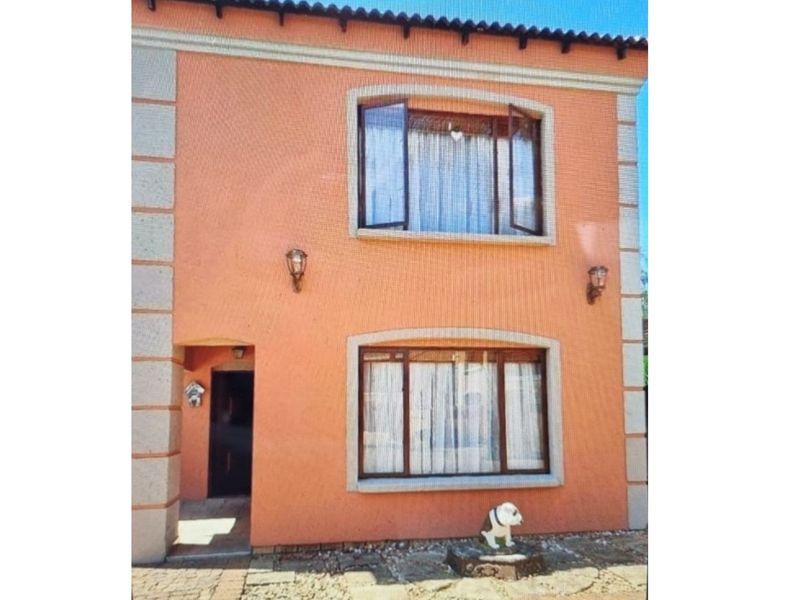 Modern Townhouse in Dal Fouche: Prime Investment - Photo 8