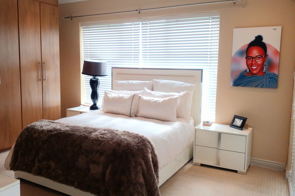 Luxury 2-Bed, 2-Bath in Sandton Central - Photo 5