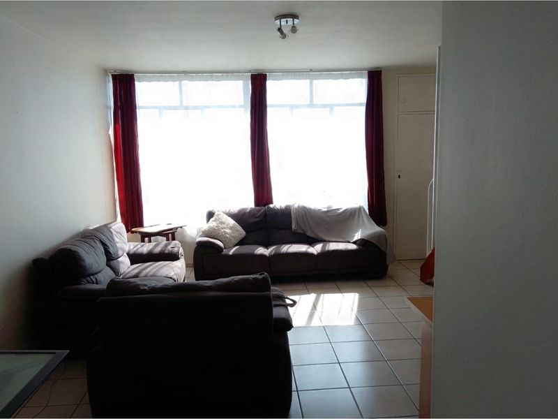 "Luxurious 2-Bedroom Apartment in La Montage - Photo 10