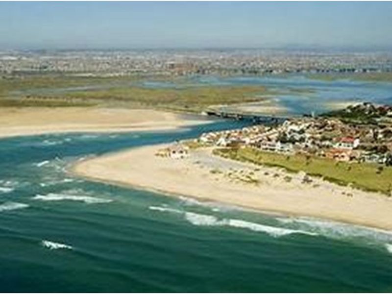 240 sqm plot in an access controlled complex ,  Bluewater Bay , in Saldanha - Photo 4