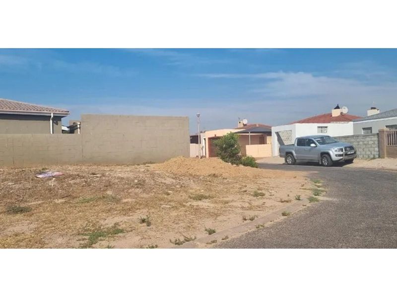 240 sqm plot in an access controlled complex ,  Bluewater Bay , in Saldanha - Photo 3