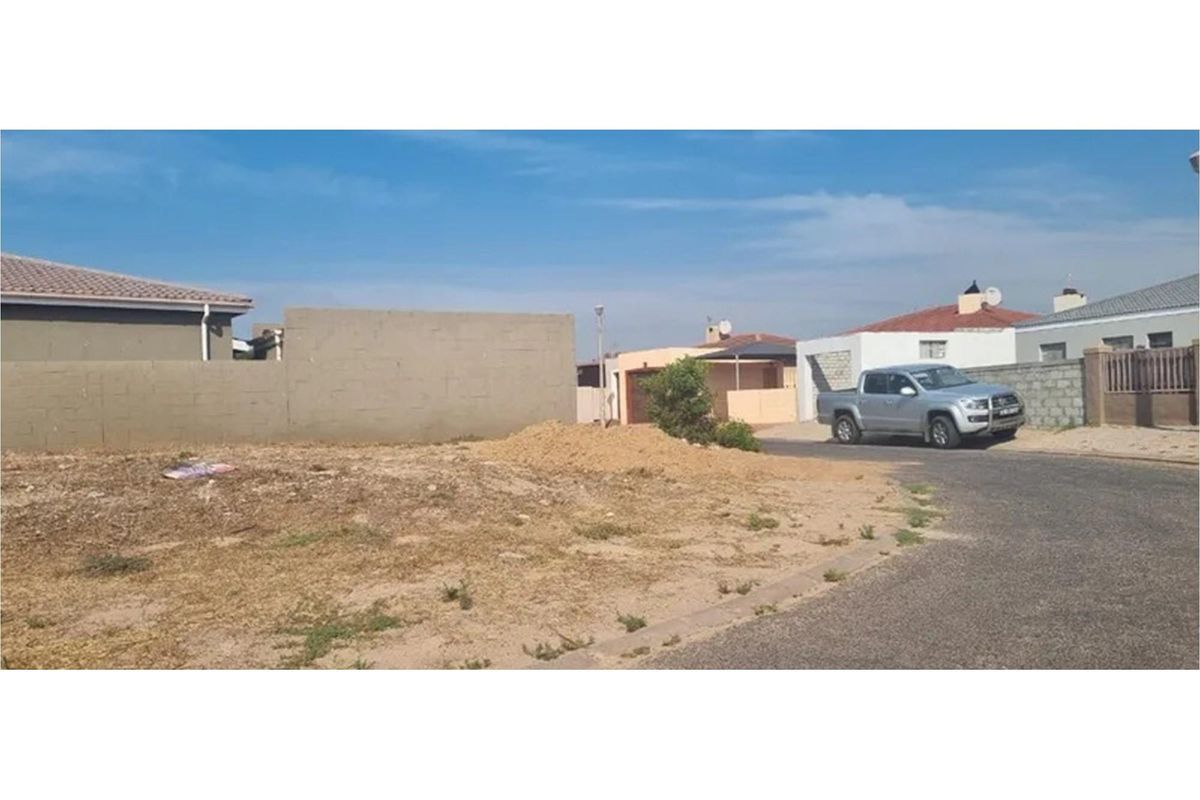 240 sqm plot in an access controlled complex ,  Bluewater Bay , in Saldanha - Photo 3