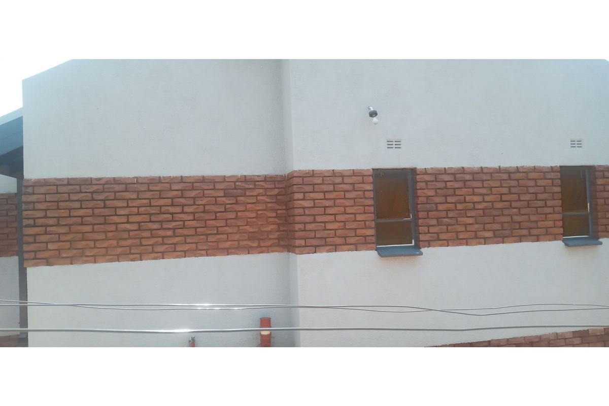 BEAUTIFUL PROPERTY FOR SALE SESHEGO ZONE D - Photo 5