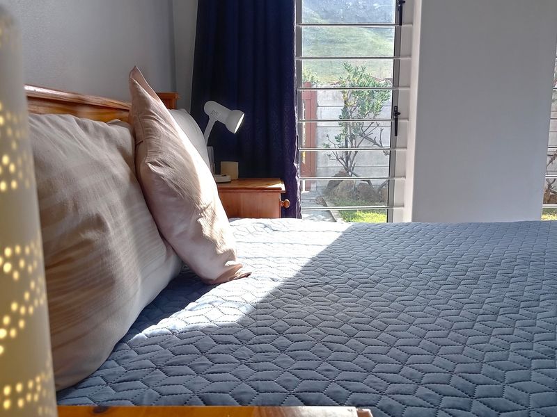 An Exceptional Coastal Residence in Kleinmond - Photo 6