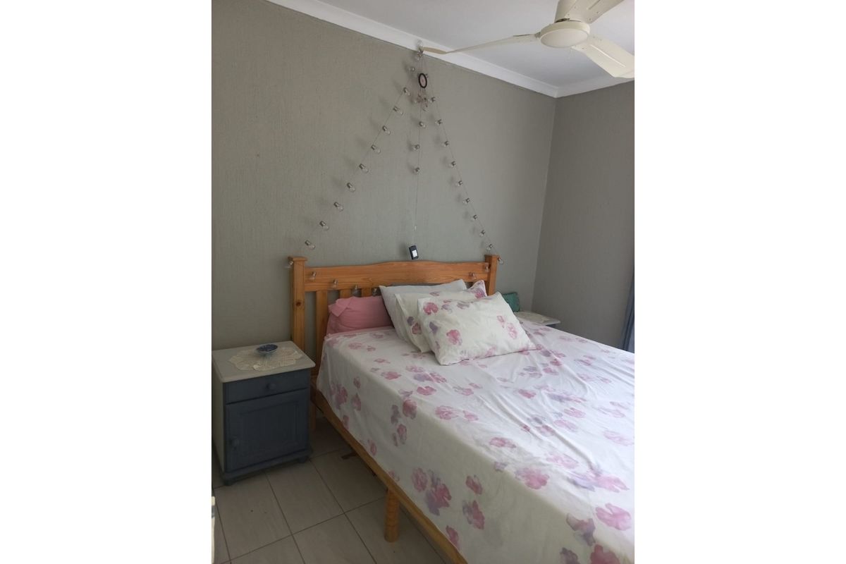 Chic 2-Bed Flat in Prime White River Location - Photo 4