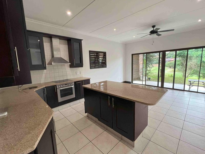 4 Bedroom Townhouse overlooking Zimbali Golf Course - Photo 8