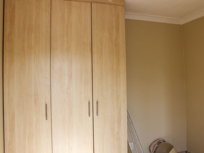 Unlock the Potential: Transform This Spacious Mineralia Gem into Your Dream Home! - Photo 9