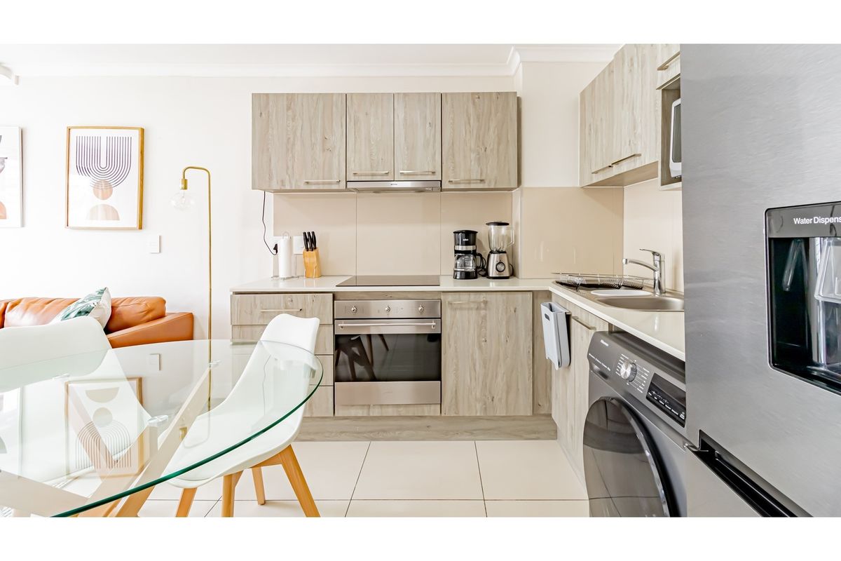 Unfurnished Two Bedroom Apartment Available for Sale - Photo 4