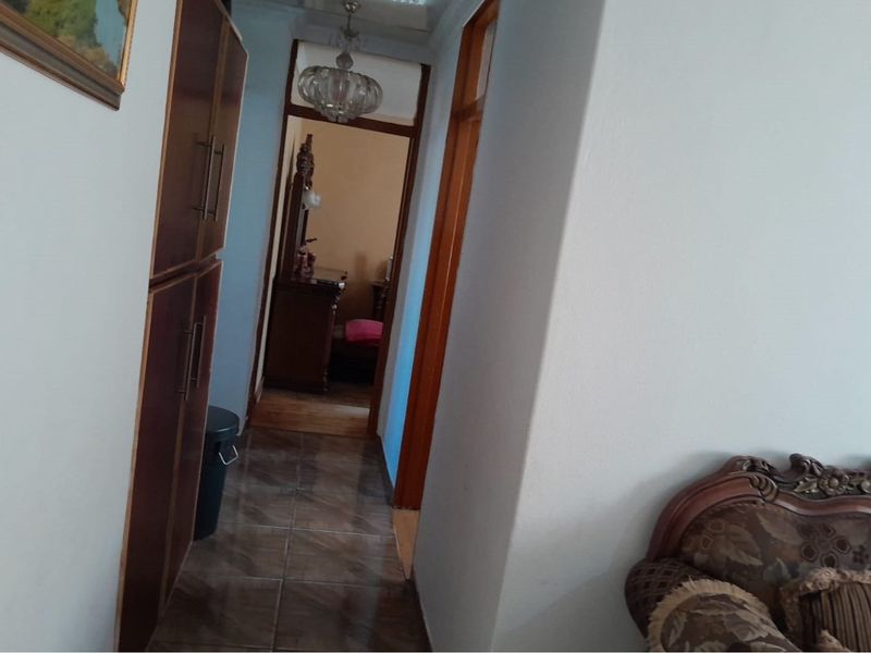 "Family Home by Sir Oppenheimer Park For Sale!" - Photo 6