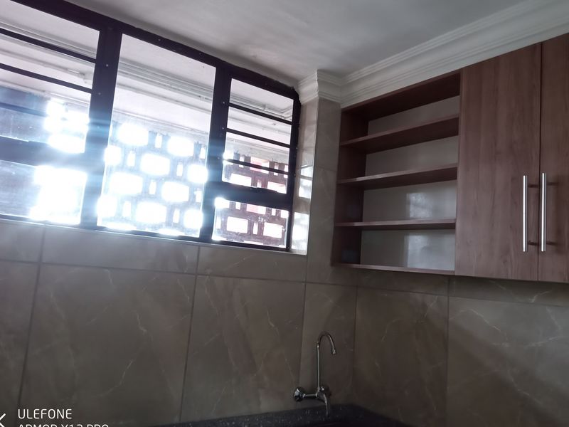 Stunning apartment not to be missed - Photo 4