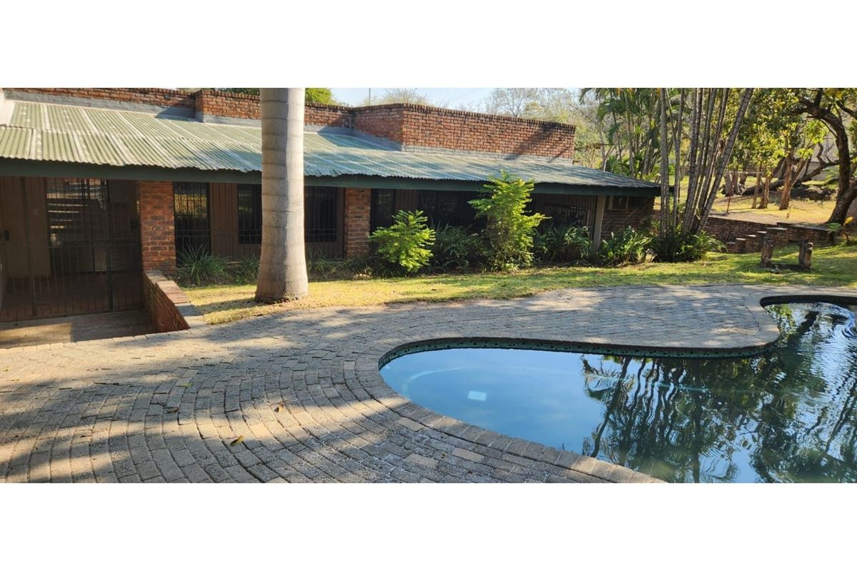 Land with 5 houses in the Karino area, entrance from KaNymazane road. Good income, well priced. - Photo 3
