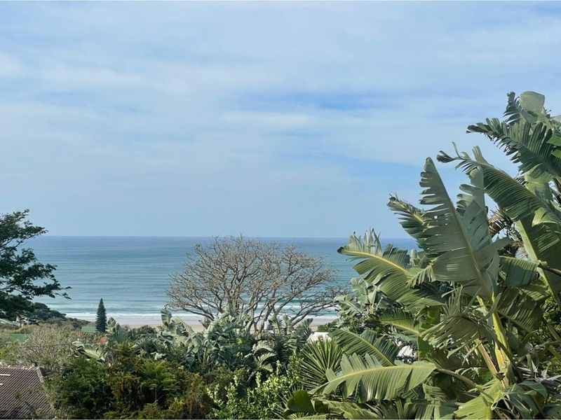 4 Bedroom Charming Coastal Gem in Cintsa East! - Photo 2