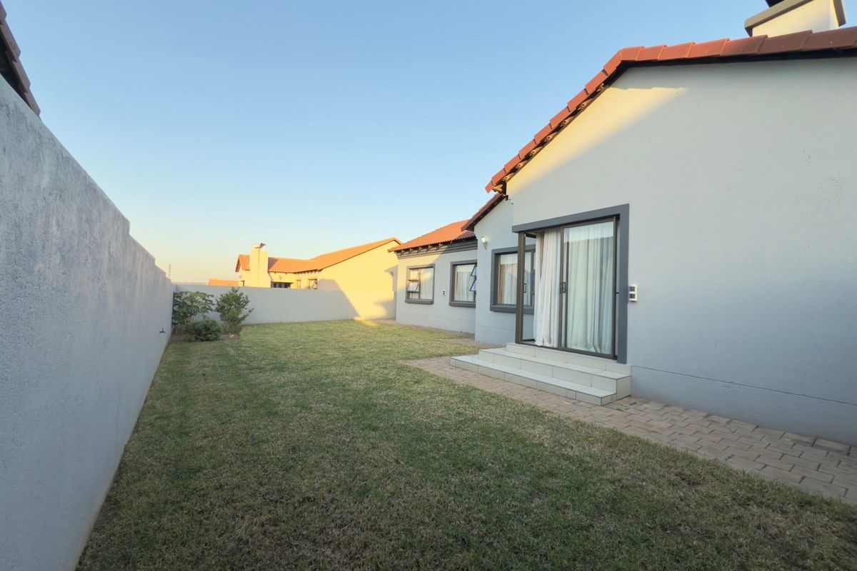 House For Sale in Thatchfield Estate, Centurion - Photo 4